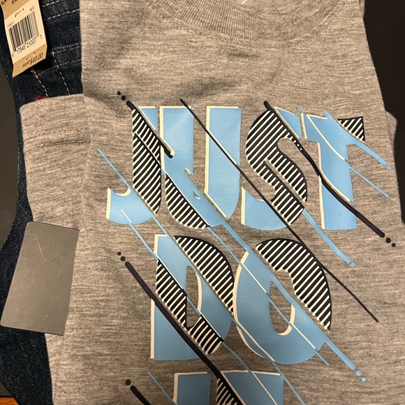 Cute outfit for boys, all new, Size 4tLevis pants, Nike T-shirt - Picture 6 of 6